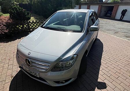 Mercedes-Benz B 200 CDI Sports Tourer, Klima, Sitzheizung