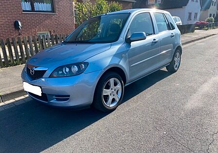 Mazda 2 Autom. Klima Alufelgen TÜV 03/27