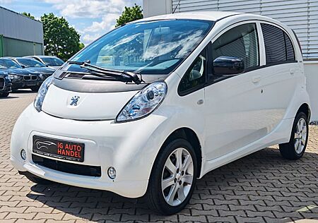 Peugeot iOn Modell 2017 49KW Schnellladen Batterie 14,5K