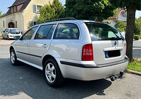 Skoda Octavia Combi 1.8 Turbo, Tempomat, Sitzheizung