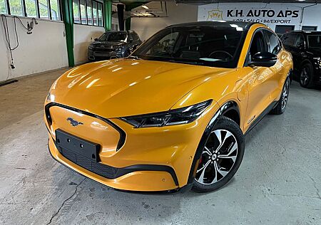 Ford Mustang Mach-E AWD 98KWH 351HK