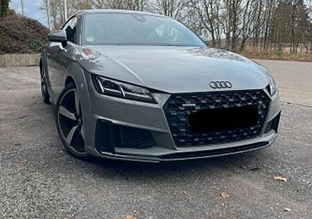 Audi TT TT45 TFSI S Tronic QuattroCoupe -Limited Edition