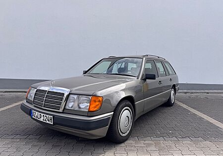 Mercedes-Benz 230 TE