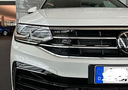 VW Tiguan Volkswagen 2.0 TDI SCR R-Line R-Line