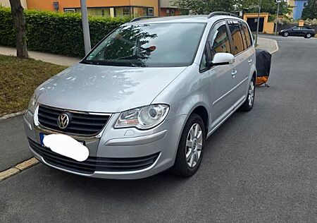 VW Touran Volkswagen 1.6 102hp 2009