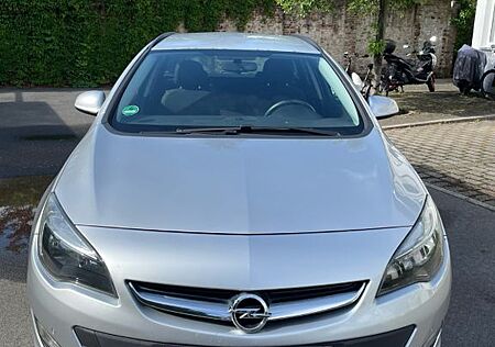 Opel Astra J Sports Tourer 1.4 Turbo Edition 103kW