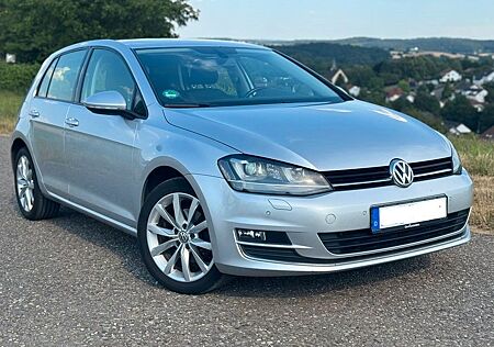 VW Golf Volkswagen VII Lim. Highline BMT*Alcantara*Navi*Xenon*
