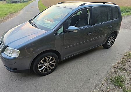 VW Touran Volkswagen 1.9 TDI 77kW Conceptline Conceptline