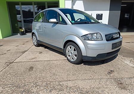Audi A2 1.4 Klima Sehr schöner Zustand TÜV/neu