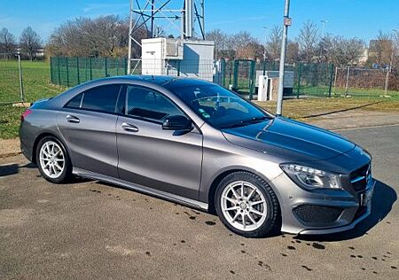 Mercedes-Benz CLA 220 CDI DCT - Alcantara