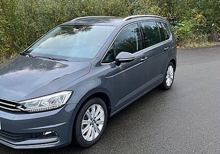 VW Touran gebraucht kaufen VW Touran Volkswagen 1.5 TSI OPF Highline Highline