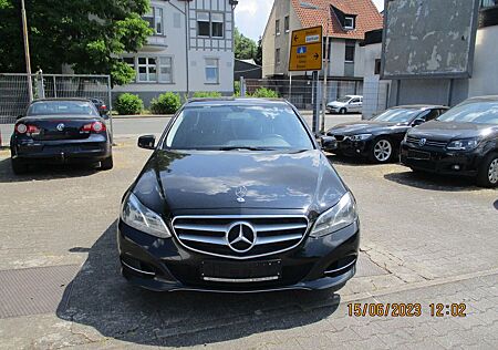 Mercedes-Benz E 300 E -Klasse Lim. BlueTec
