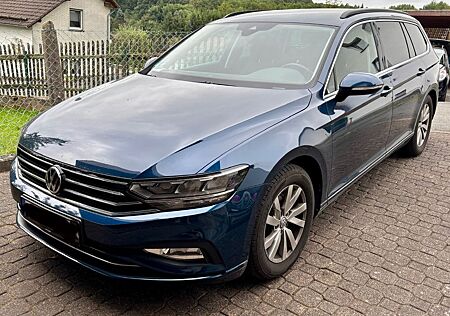 VW Passat Variant Volkswagen 2.0 TDI SCR DSG Business Vari...