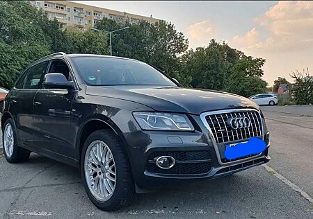 Audi Q5 2.0 TDI S tronic quattro -