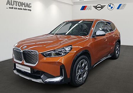 BMW iX1 xDrive30 xLine*Komfortzugang*ParkAss*Memorys