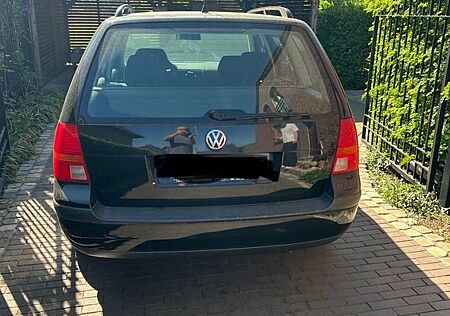 VW Golf Volkswagen 1.4 Variant Special Scheckheftgepflegt