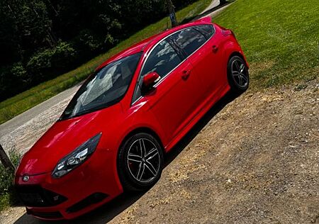 Ford Focus 2,0 EcoBoost ST ST