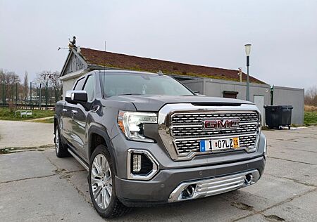 GMC Sierra DENALI 6.2 V8 425 PS