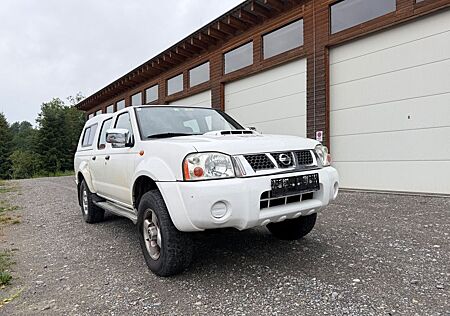 Nissan Navara NP300 Pick-up Double Cab 4X4