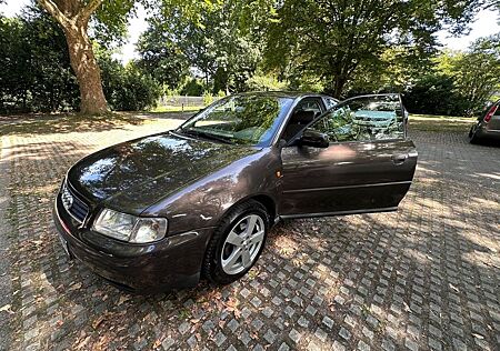 Audi A3 1.6 Ambiente