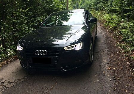 Audi A5 2.0 TDI S LINE SPORTPAKET LED PDC SITZHEIZUNG