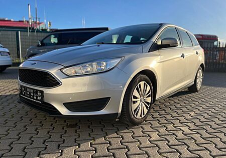 Ford Focus 1,0 EcoBoost Trend Turnier AHK abnehmbar