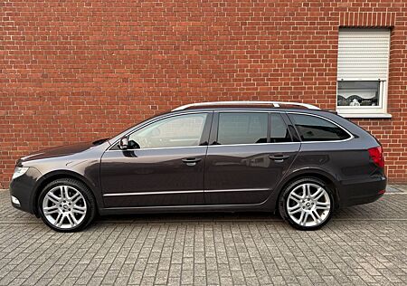 Skoda Superb Combi Ambition 1.4 Klimaaut"Navi"SiHz"PDC