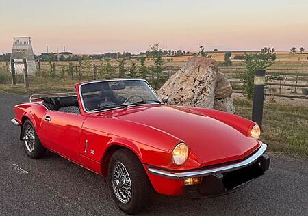 Triumph Roter Triumph Spitfire Cabrio, H- Kennzeichen