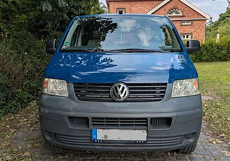 VW T5 Volkswagen Camper / 2,5 TDI / 131 PS