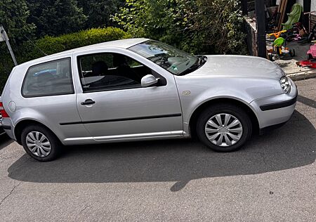 VW Golf Volkswagen 1.4 Basis Basis