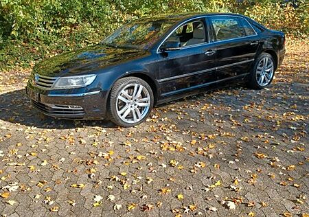 VW Phaeton Volkswagen 4.2 V8 lang 4MOTION Tiptronic 4-Sitzer -