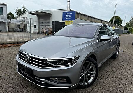 VW Passat Volkswagen Lim. Elegance 4Motion LED* KAM* LEDER*