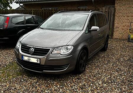 VW Touran Volkswagen 1.9 TDI DSG
