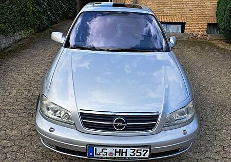 Opel Omega 2.2 -