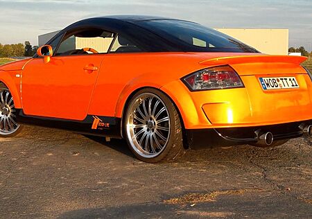 Audi TT Coupe 1.8T 132 kW -