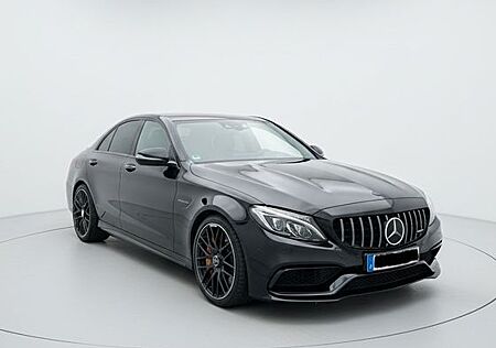 Mercedes-Benz C 63 AMG AMG C 63 S / V8 Biturbo / Burmester / Scheckheft