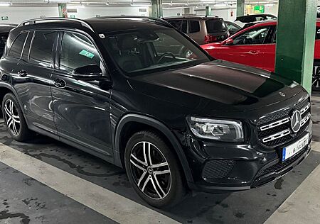 Mercedes-Benz GLB 200 d 4M LED Leder Parkassistent