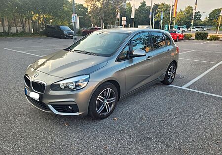 BMW 2er 220 Active Tourer 220i Sport Line