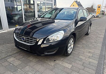 Volvo V60 Kombi Kinetic+Klimaautomatik+Tempomat+2 Hand