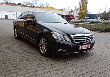 Mercedes-Benz E 250 CGI BlueEFFICIENCY ELEGANCE