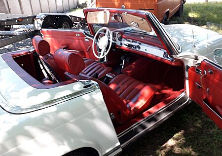 Mercedes-Benz SL 280