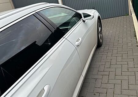 Audi A6 40 TDI quattro S tronic Avant -