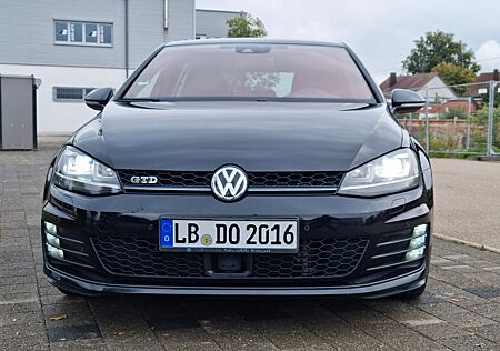VW Golf Volkswagen 2.0 TDI DSG BMT GTD