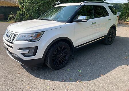 Ford Explorer Platinium 7 Sitze mit schweizer Papiere