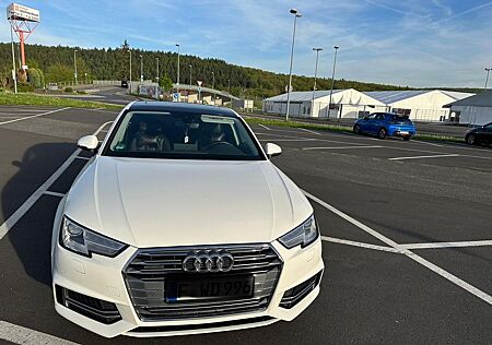 Audi A4 2.0 TFSI S tronic quattro -
