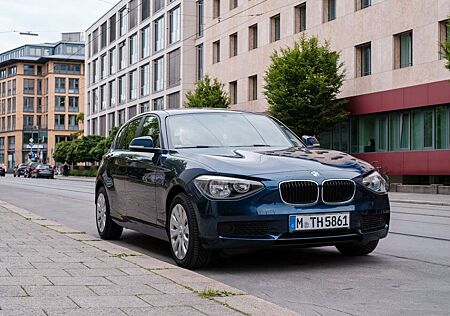 BMW 114i -