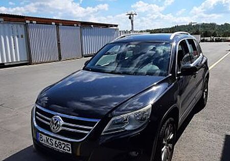 VW Tiguan Volkswagen 2.0 TDI 4MOTION Sport & Style Sport &...