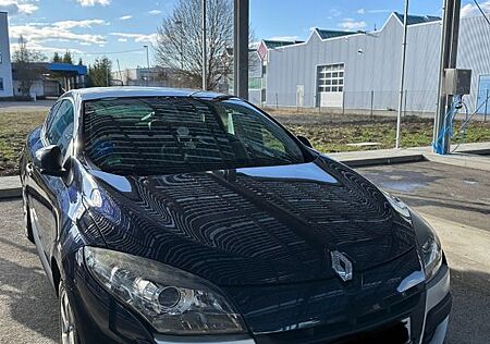 Renault Megane 3 Automatik 2.0 Motor TÜV 3/27