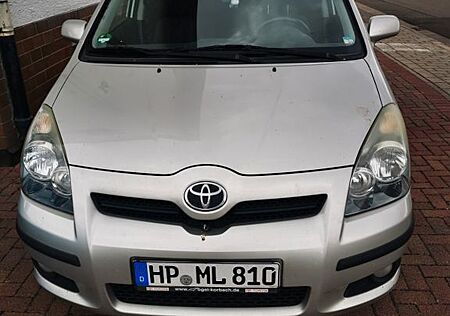 Toyota Corolla Verso 2.2-l-D-CAT Executive Executive