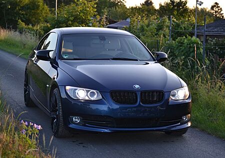 BMW 320i Coupé -